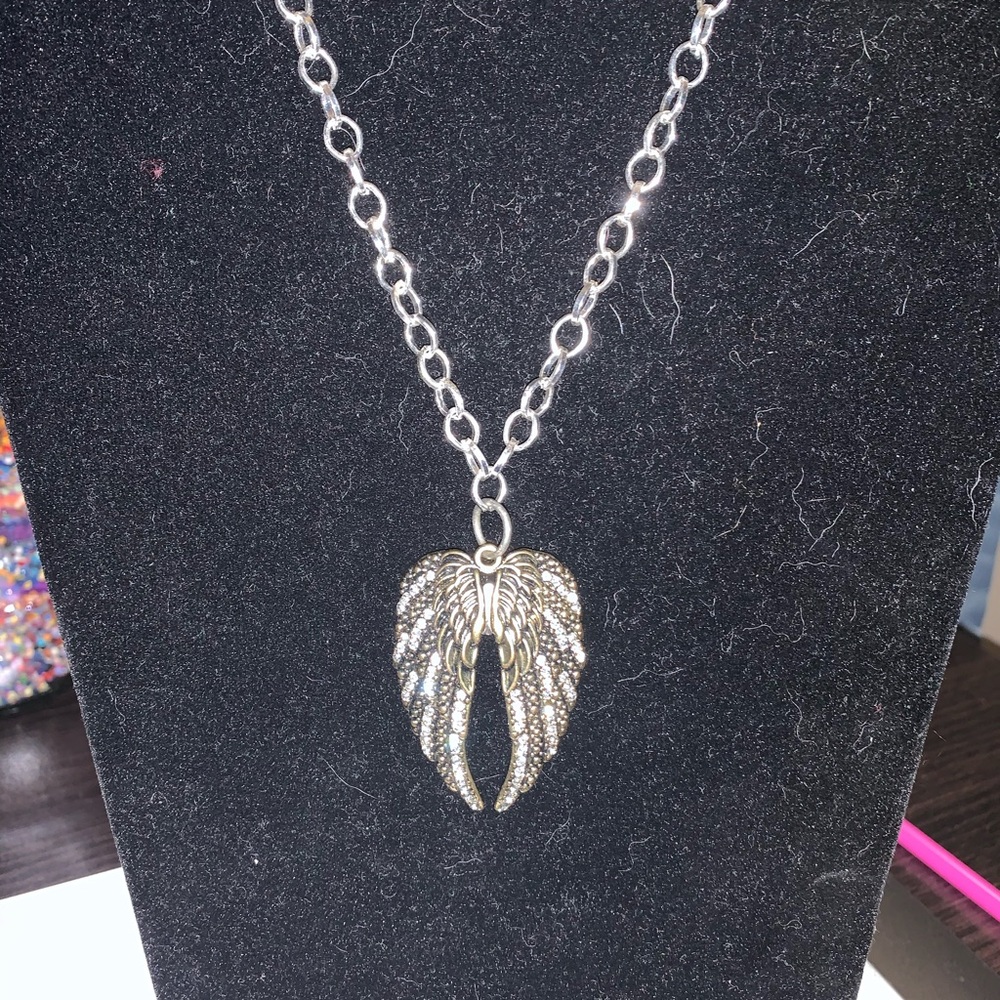 Beautiful wings - Picture 5 of 7